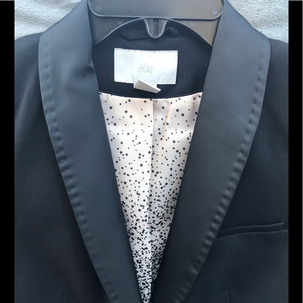 H&M Black Satin Collar Blazer